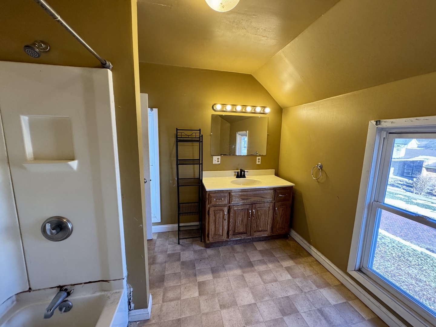 420 N Church Street, Princeton, IL 61356