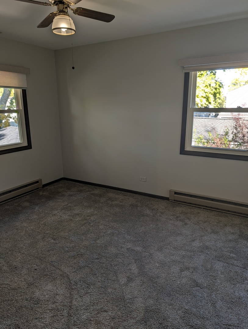 342 Sunrise Avenue, Willowbrook, IL 60527