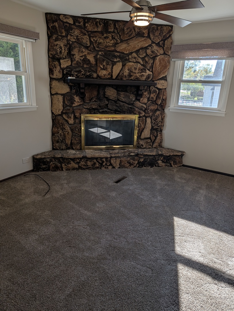 342 Sunrise Avenue, Willowbrook, IL 60527