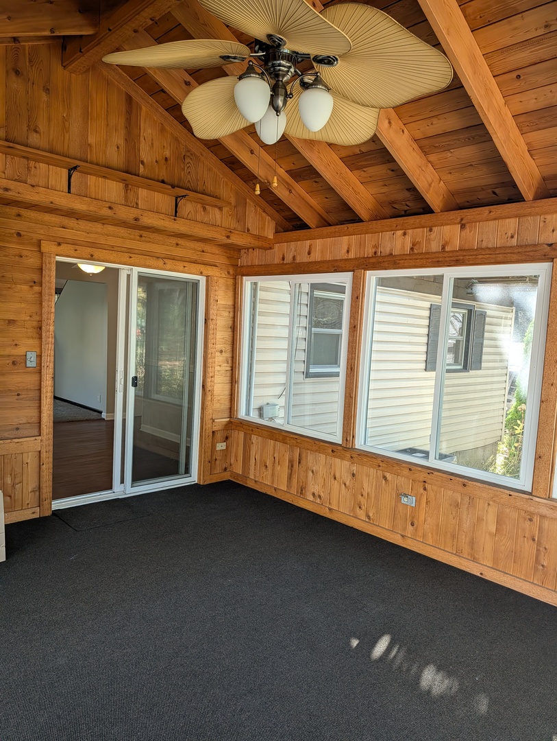 342 Sunrise Avenue, Willowbrook, IL 60527