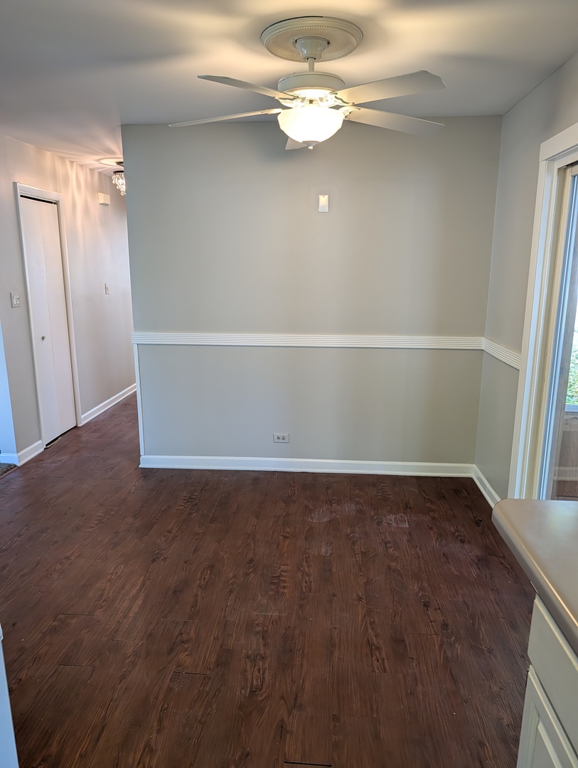 342 Sunrise Avenue, Willowbrook, IL 60527