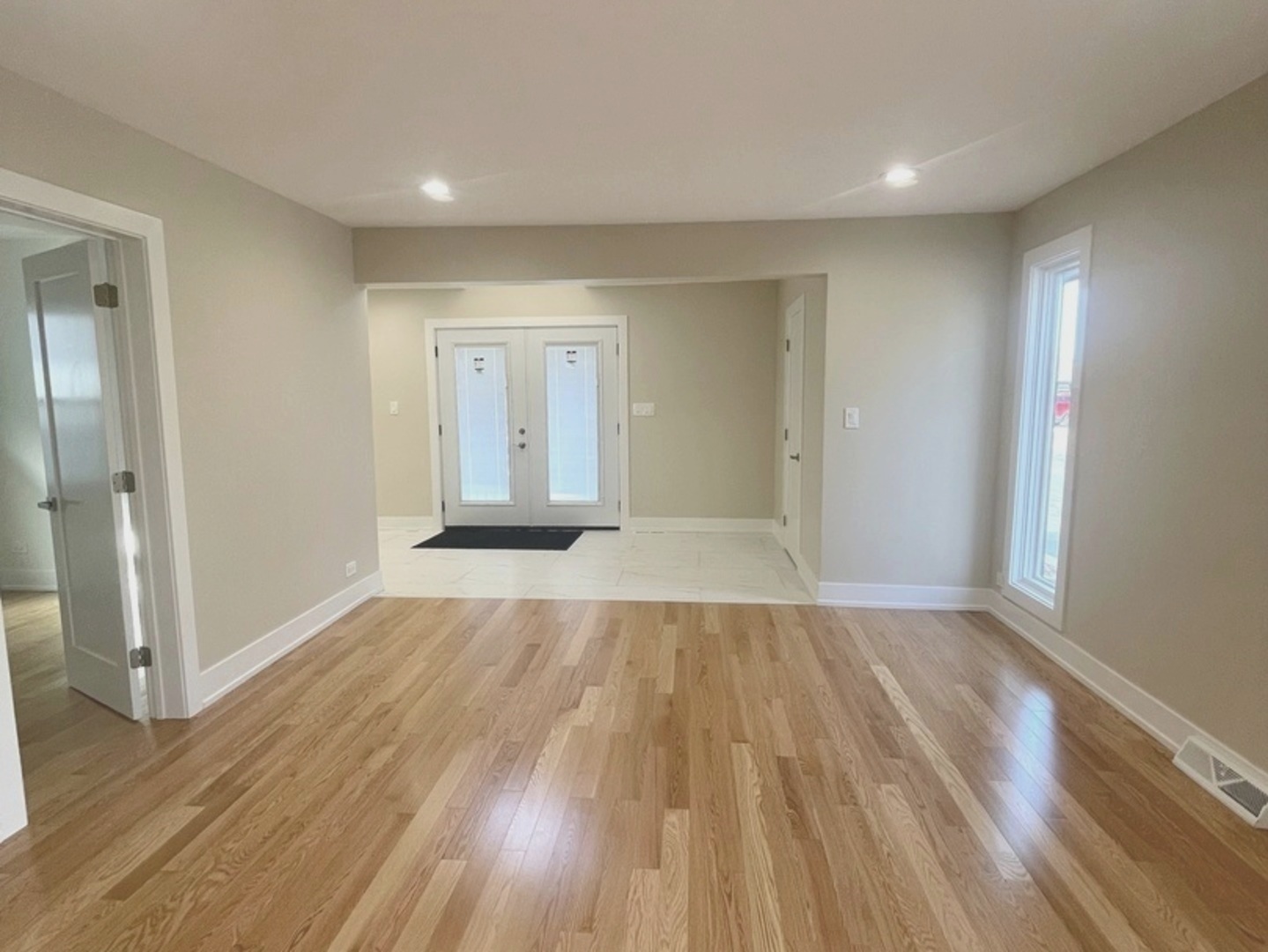 26073 W Grand Avenue, Ingleside, IL 60041