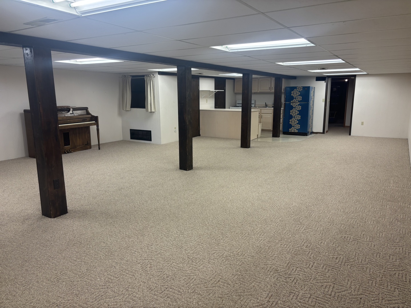 320 N Main Street, Roanoke, IL 61561