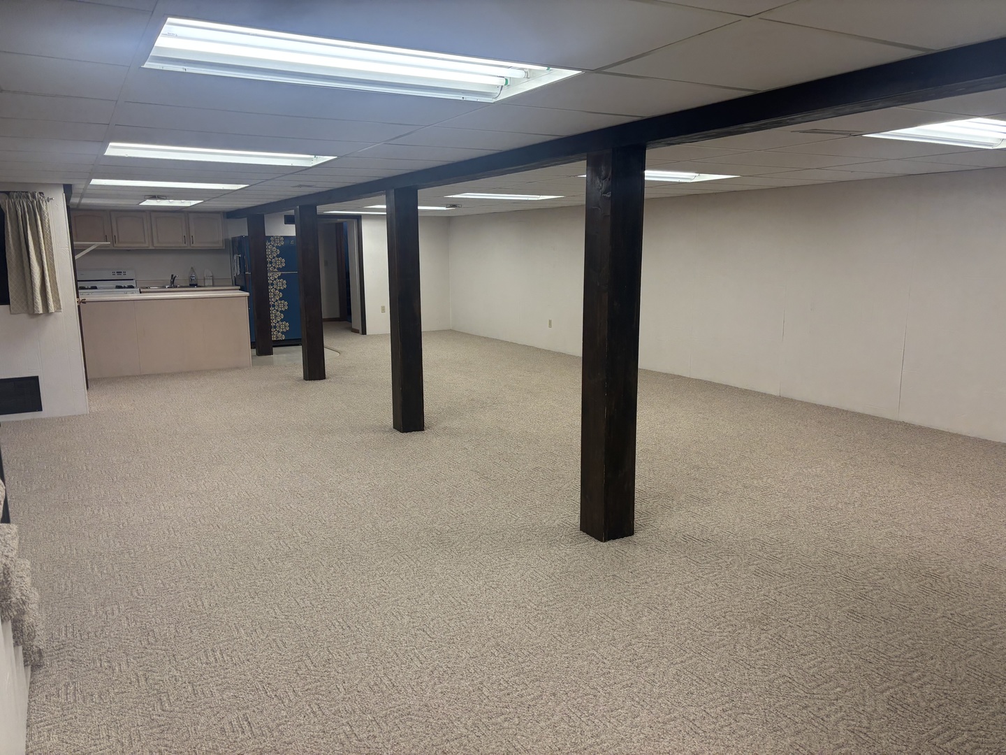 320 N Main Street, Roanoke, IL 61561