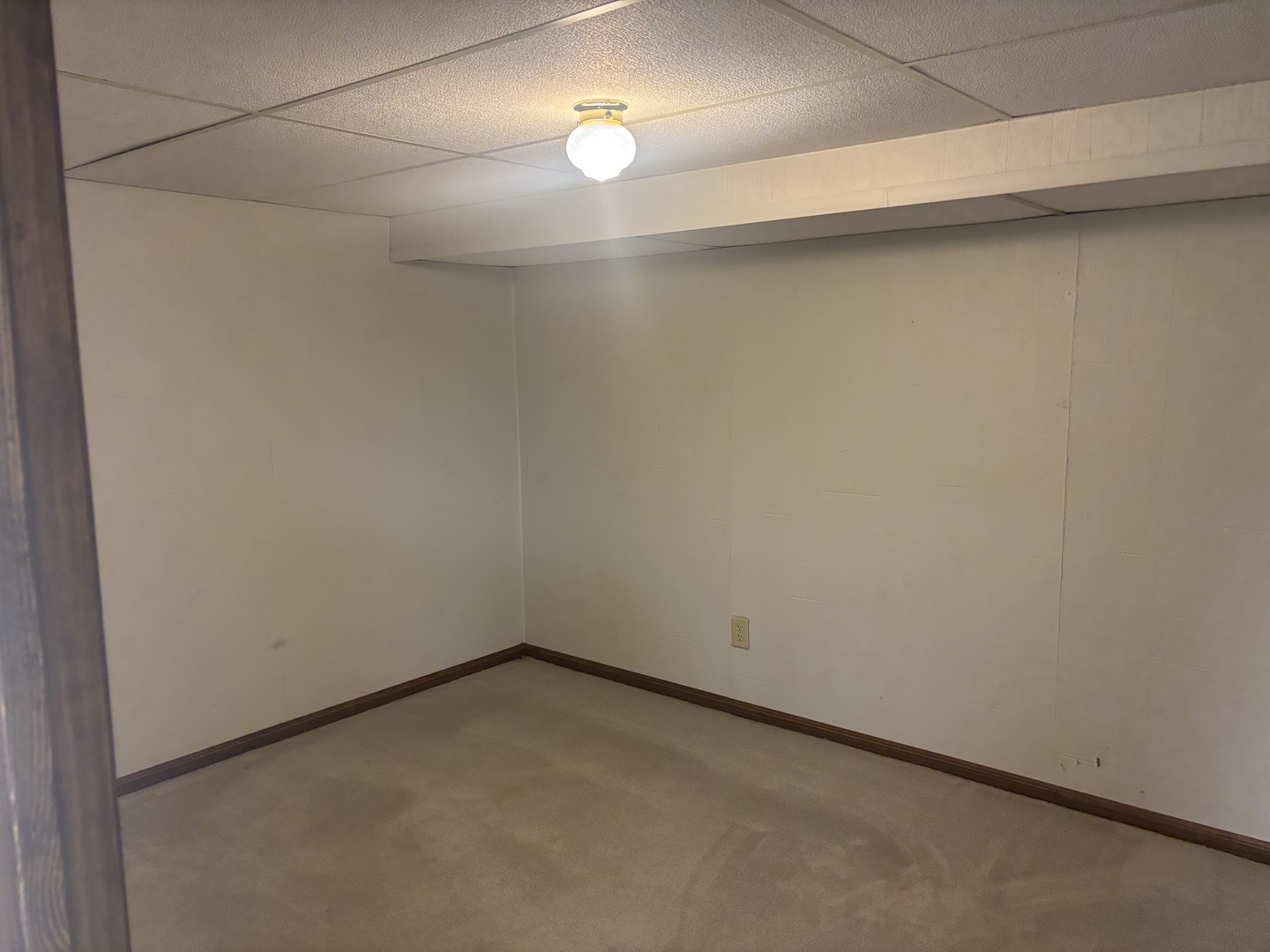 320 N Main Street, Roanoke, IL 61561