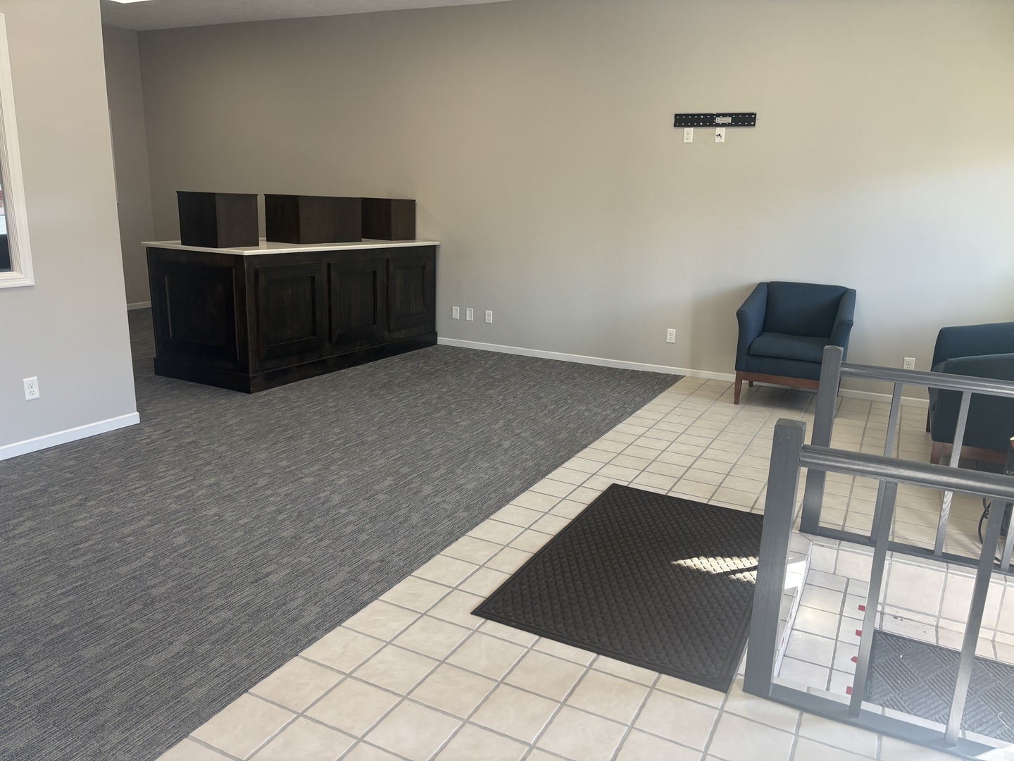 320 N Main Street, Roanoke, IL 61561