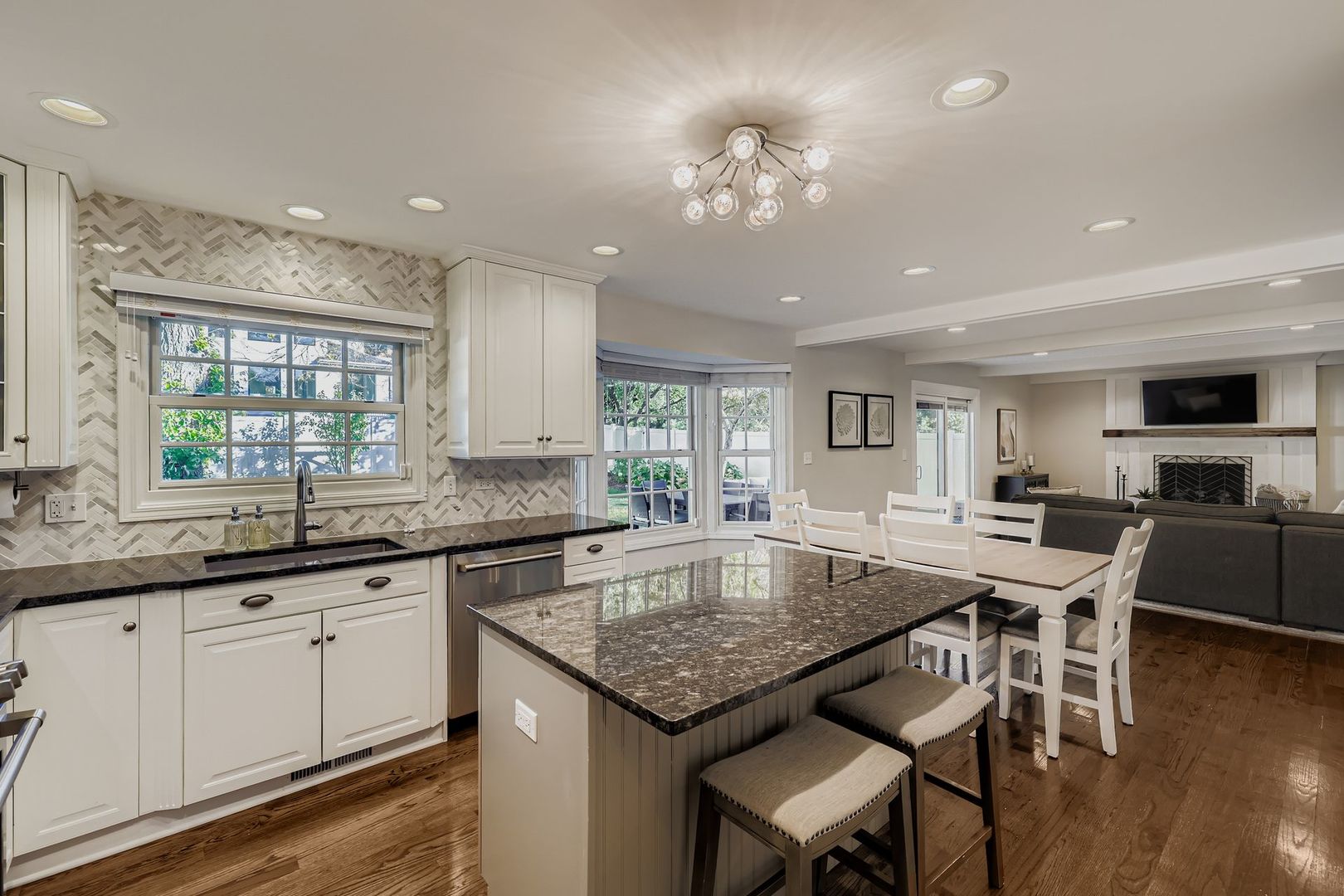 2S481 White Birch Lane, Wheaton, IL 60189