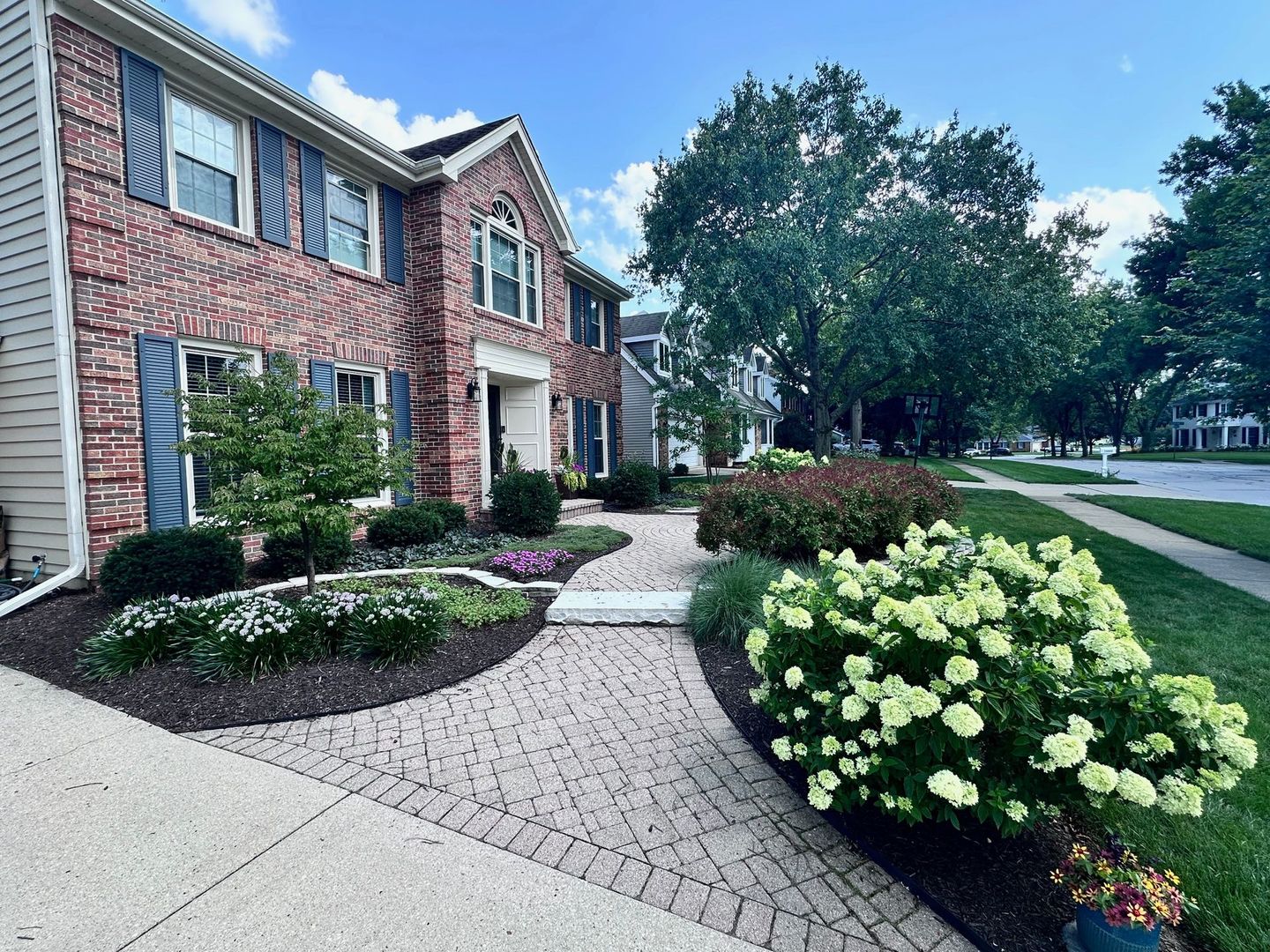 2S481 White Birch Lane, Wheaton, IL 60189