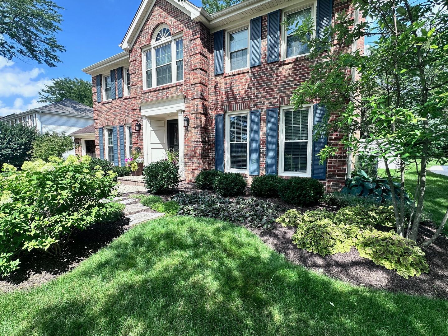 2S481 White Birch Lane, Wheaton, IL 60189
