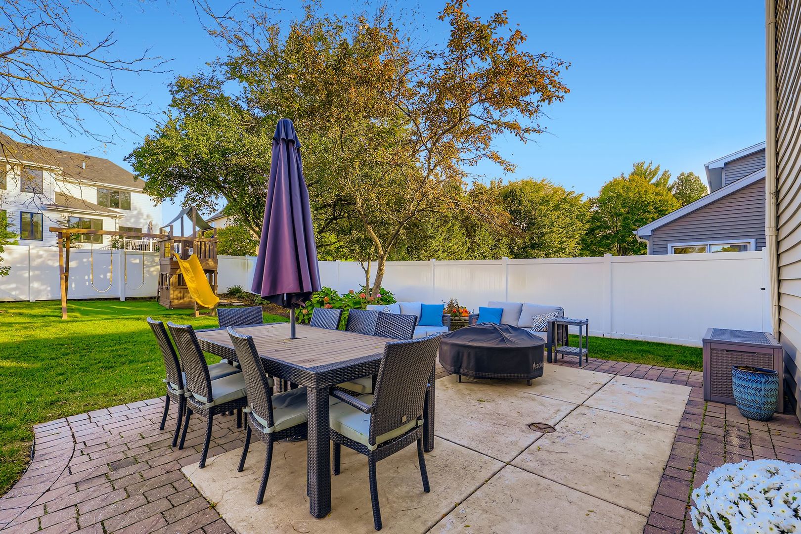 2S481 White Birch Lane, Wheaton, IL 60189