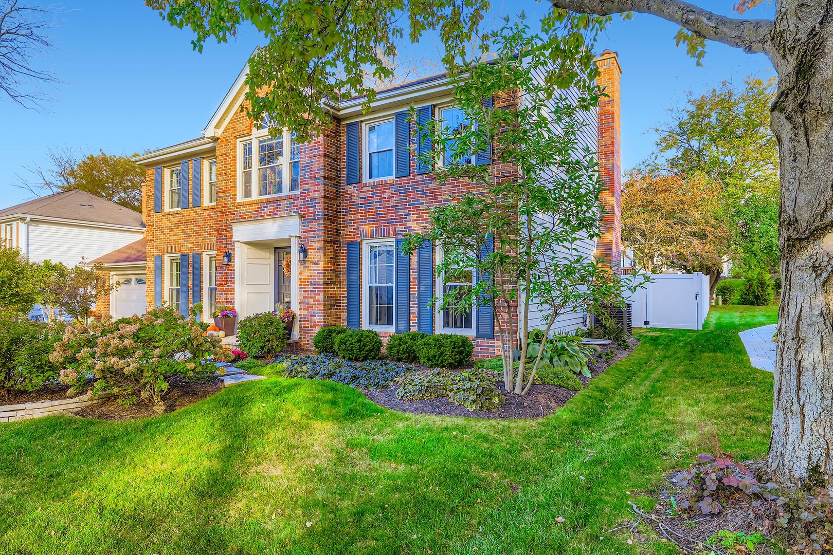 2S481 White Birch Lane, Wheaton, IL 60189