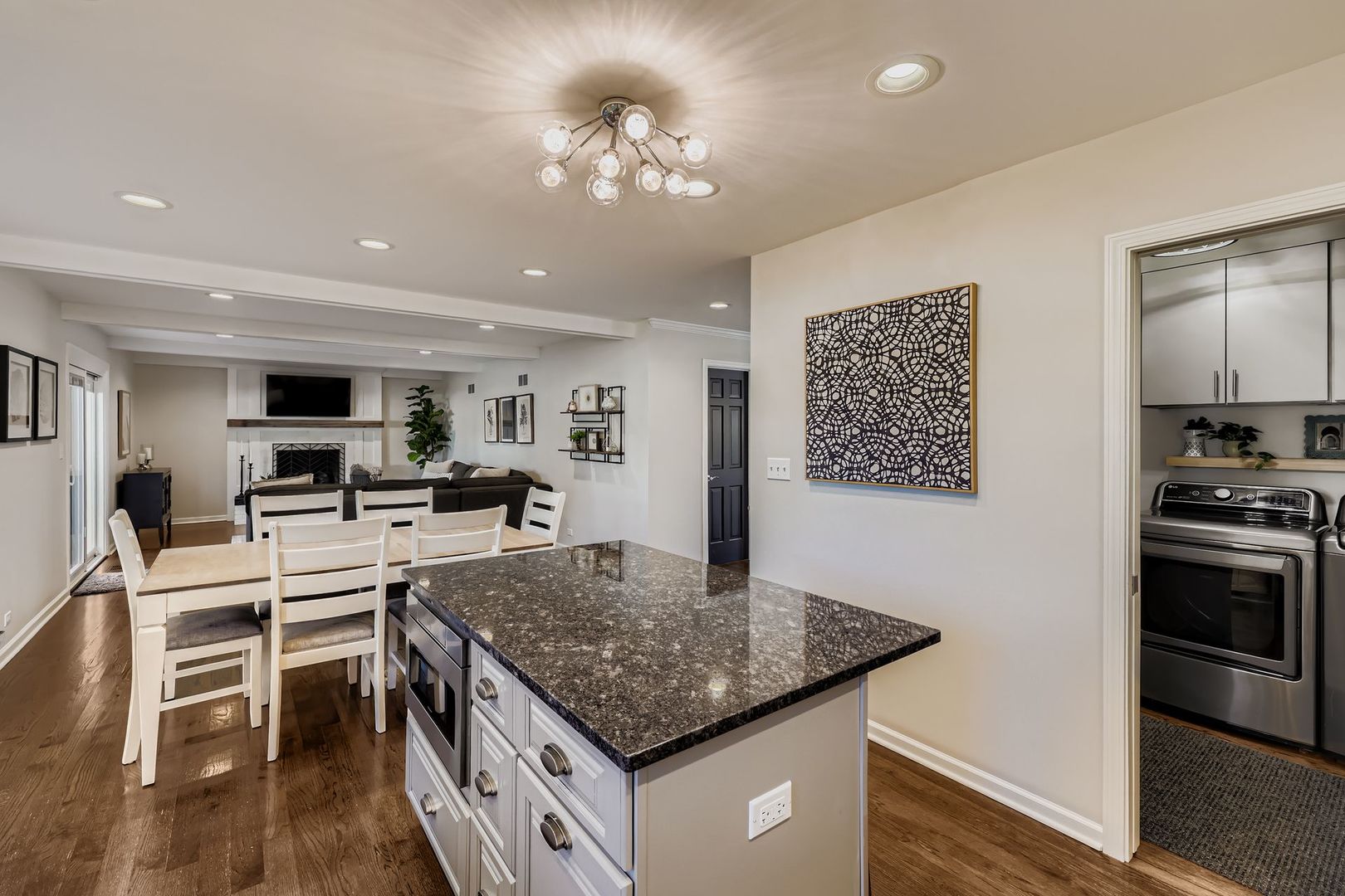 2S481 White Birch Lane, Wheaton, IL 60189