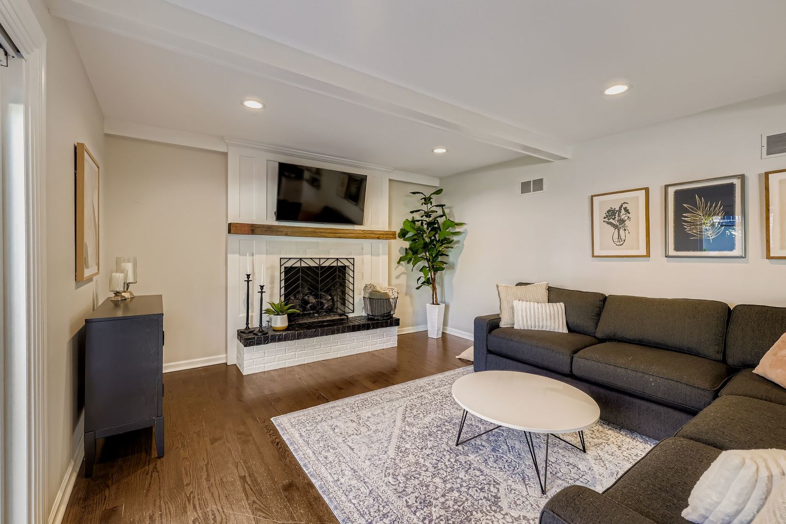 2S481 White Birch Lane, Wheaton, IL 60189