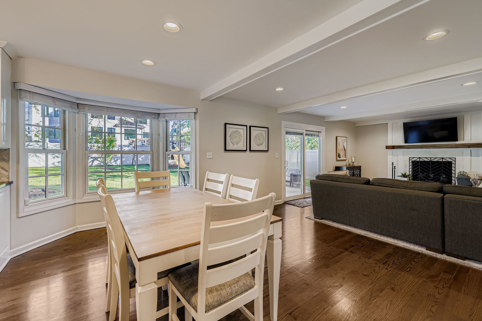 2S481 White Birch Lane, Wheaton, IL 60189