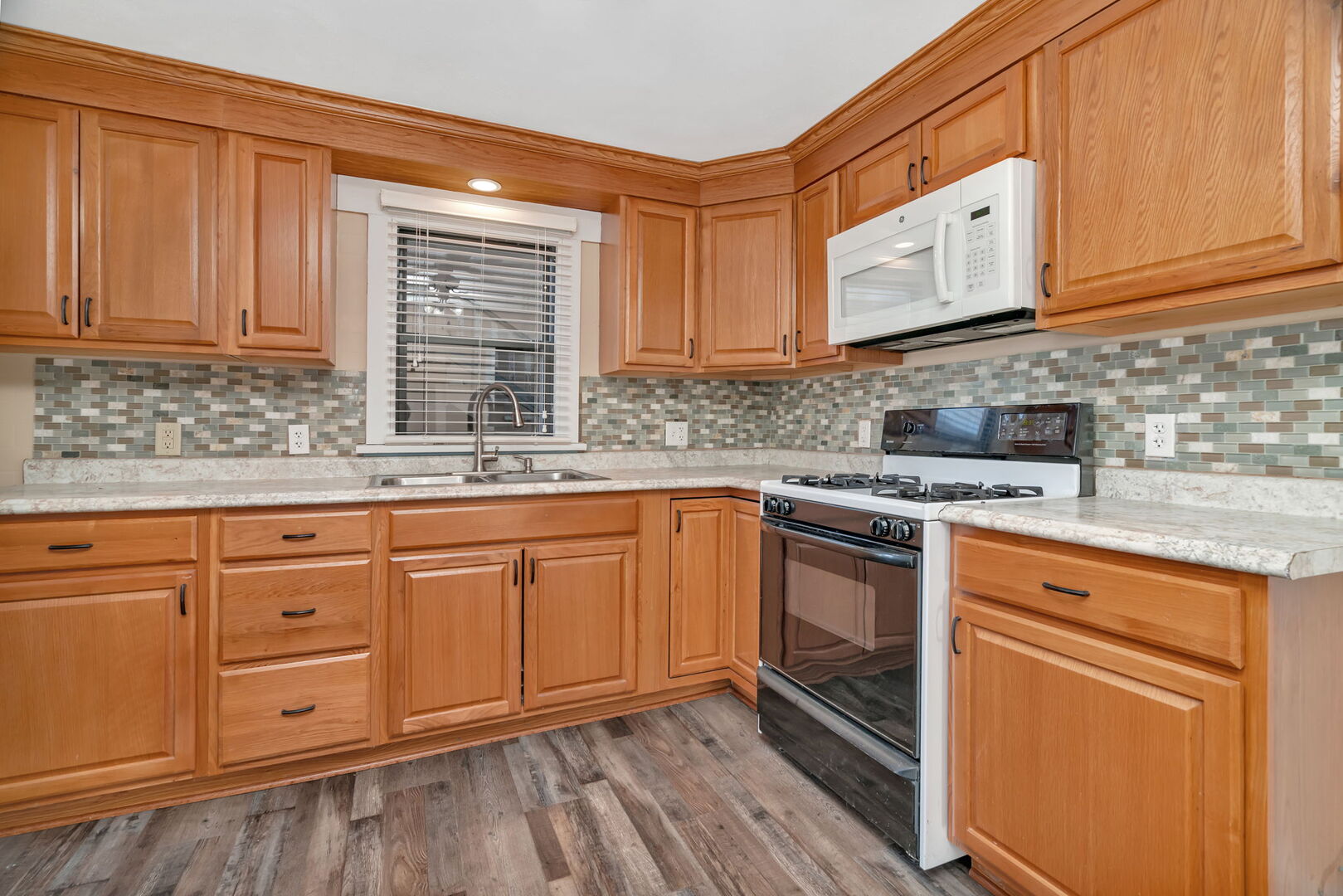 414 E Chapin Street, Morris, IL 60450