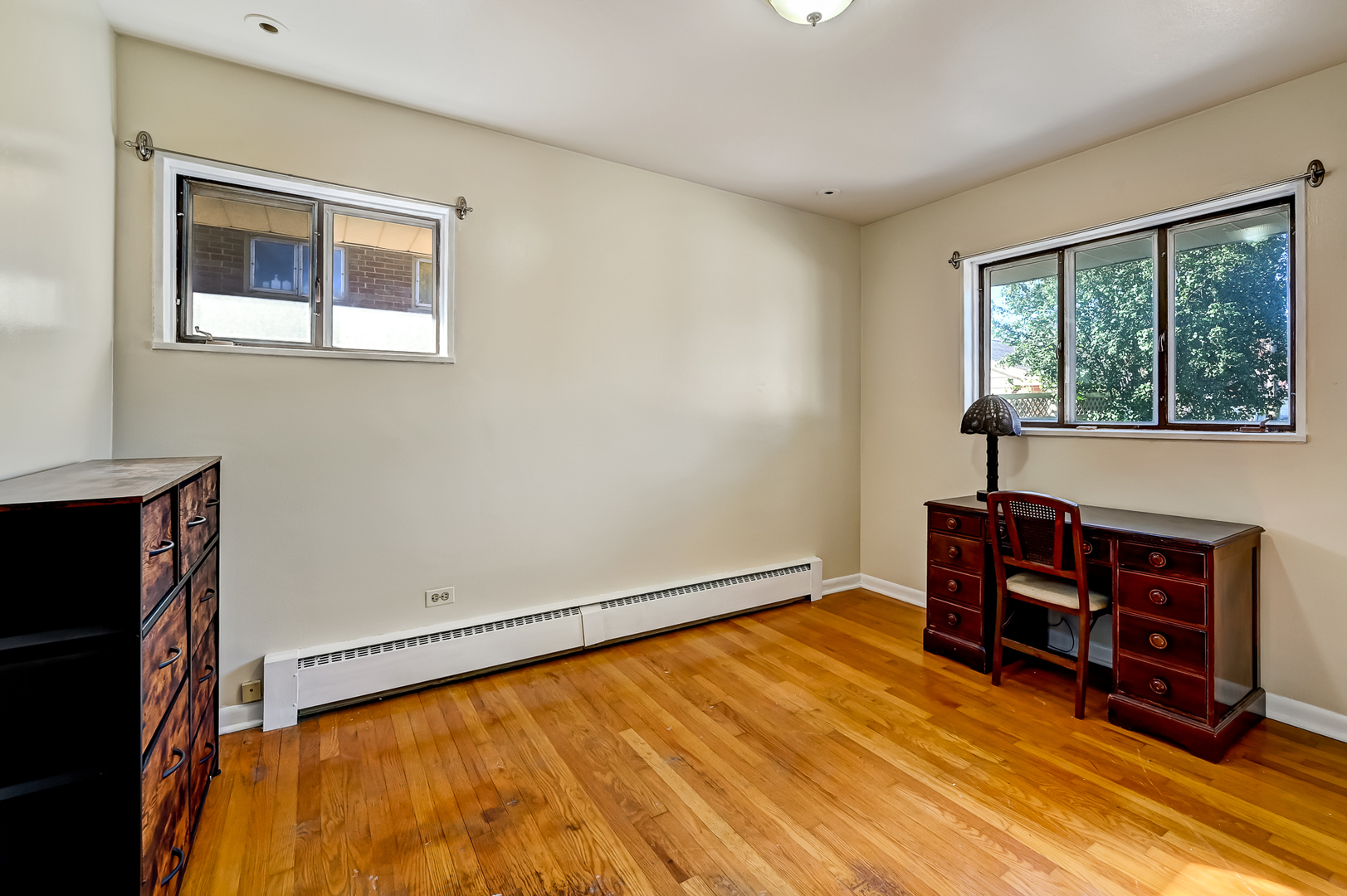 2316 Boeger Avenue, Westchester, IL 60154