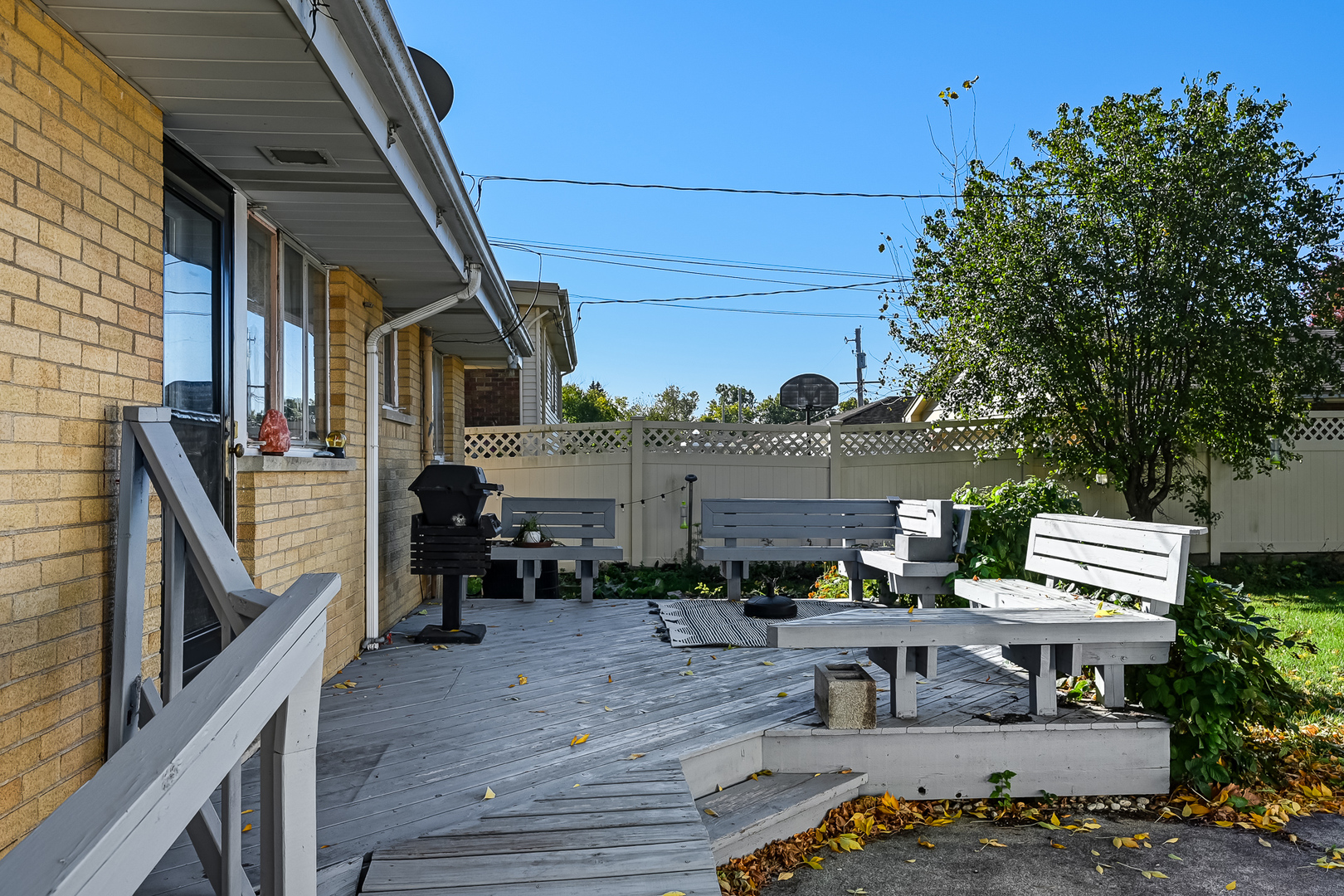 2316 Boeger Avenue, Westchester, IL 60154