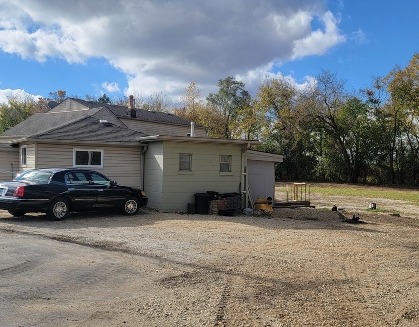 8621 US Highway 12 Highway, Richmond, IL 60071