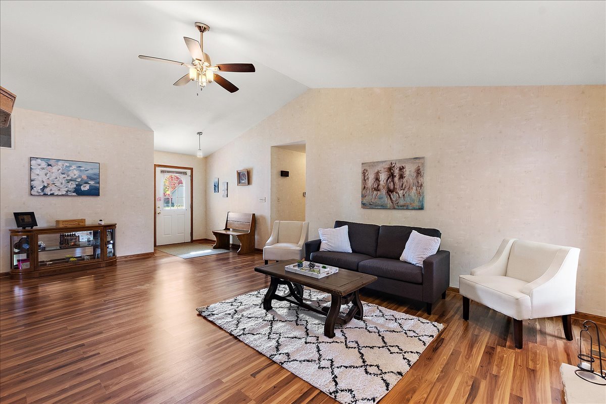 235 E JOHN CASEY Road, Bourbonnais, IL 60914