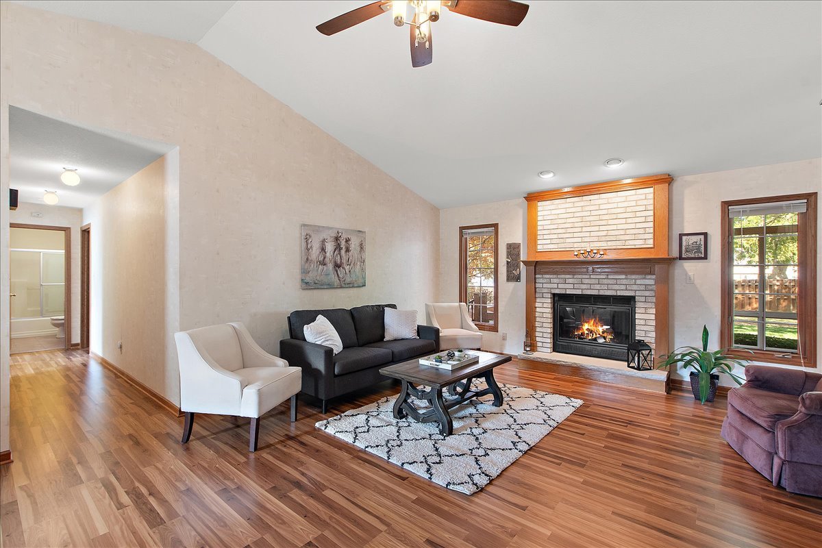 235 E JOHN CASEY Road, Bourbonnais, IL 60914