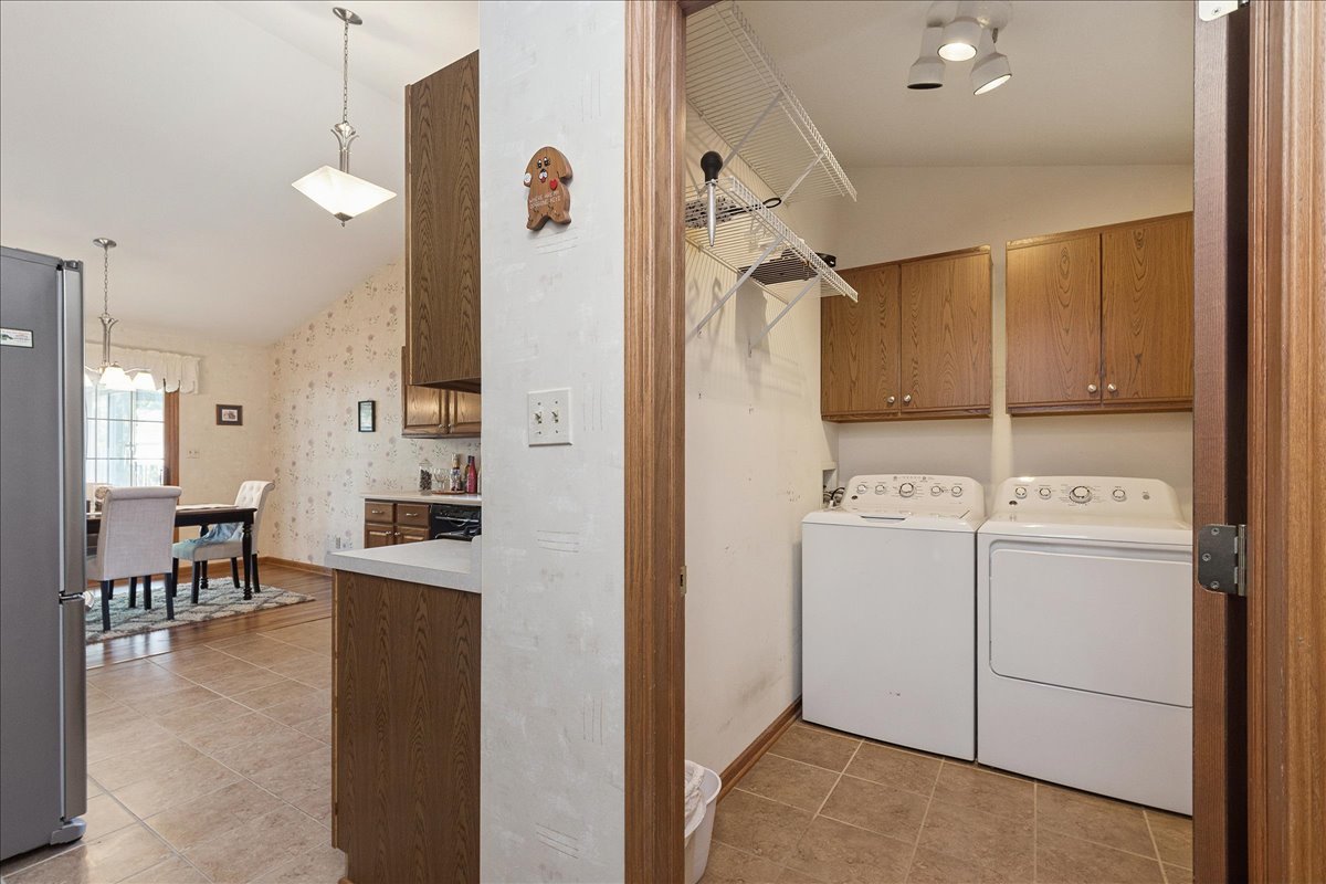 235 E JOHN CASEY Road, Bourbonnais, IL 60914