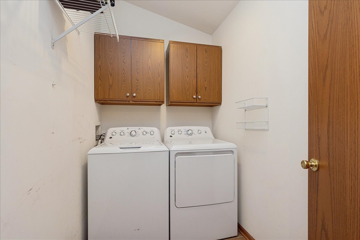 235 E JOHN CASEY Road, Bourbonnais, IL 60914