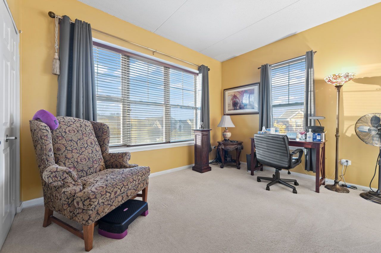 511 Prestwick Lane #302, Wheeling, IL 60090