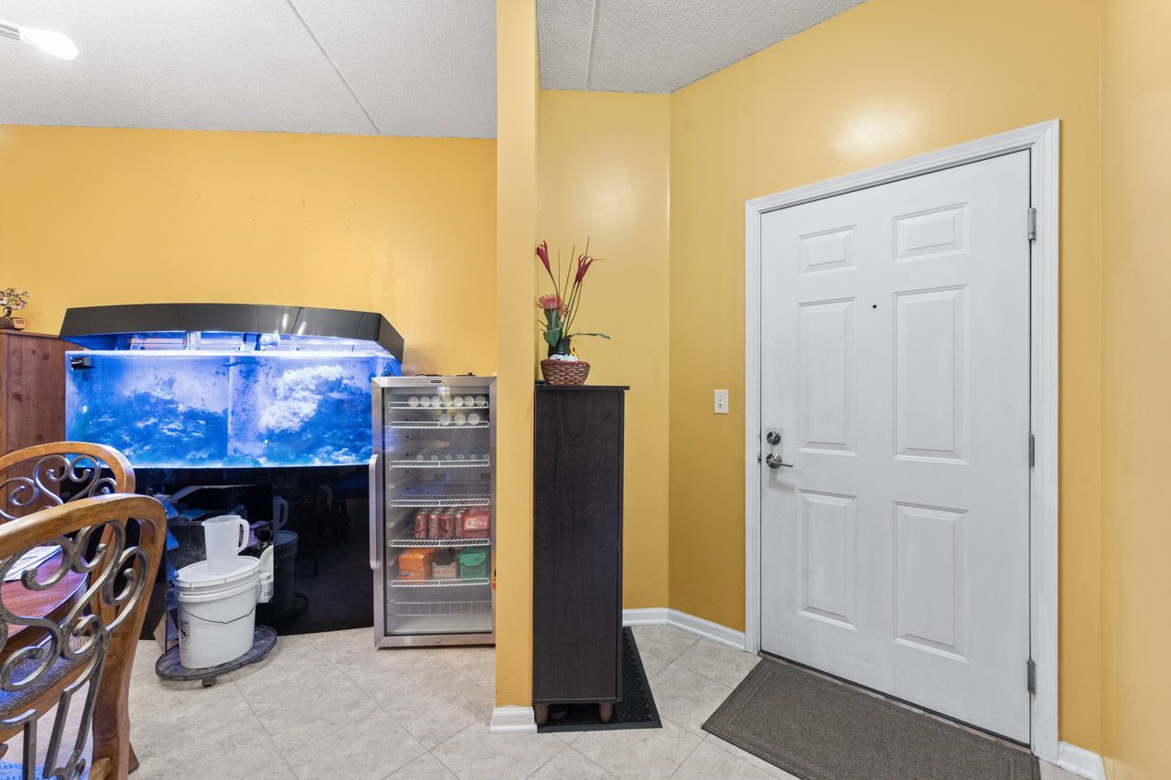 511 Prestwick Lane #302, Wheeling, IL 60090