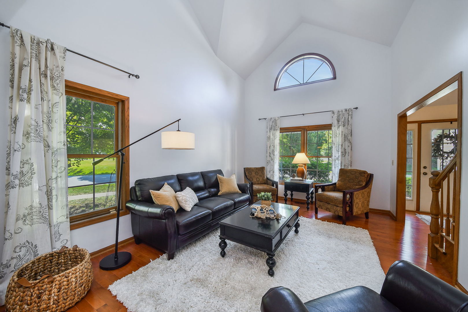 39W644 Harvey Square, Geneva, IL 60134