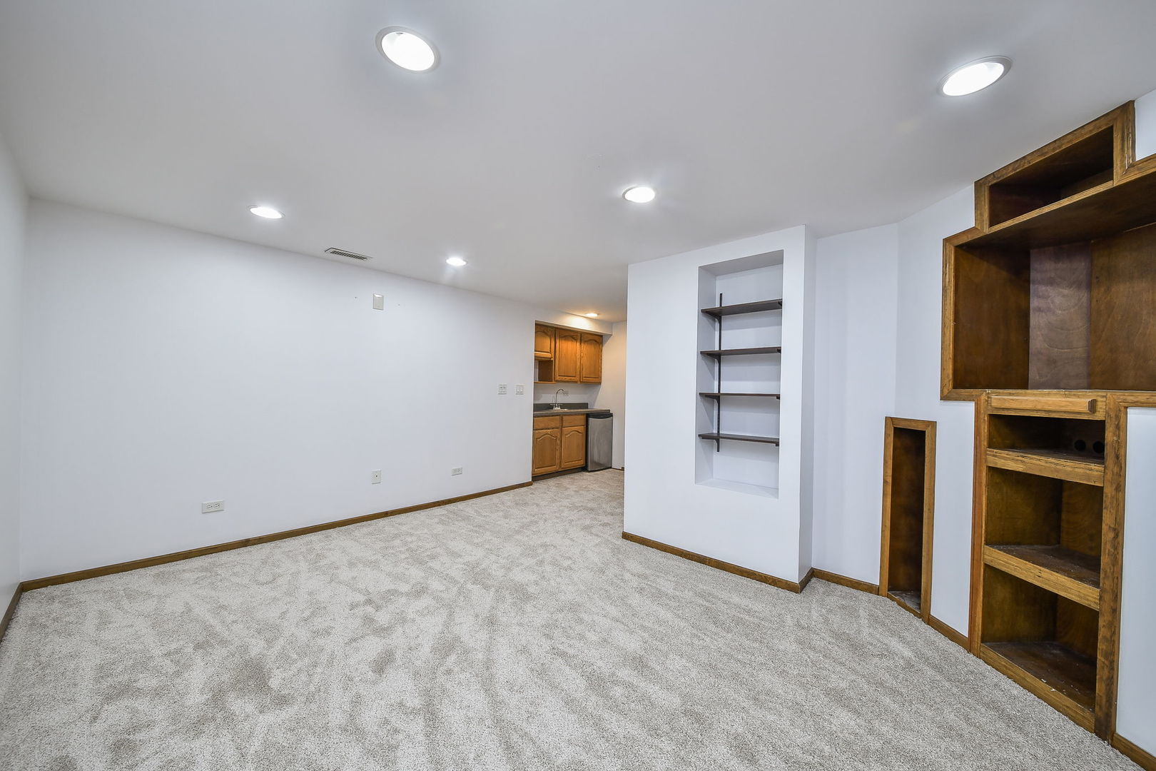 39W644 Harvey Square, Geneva, IL 60134