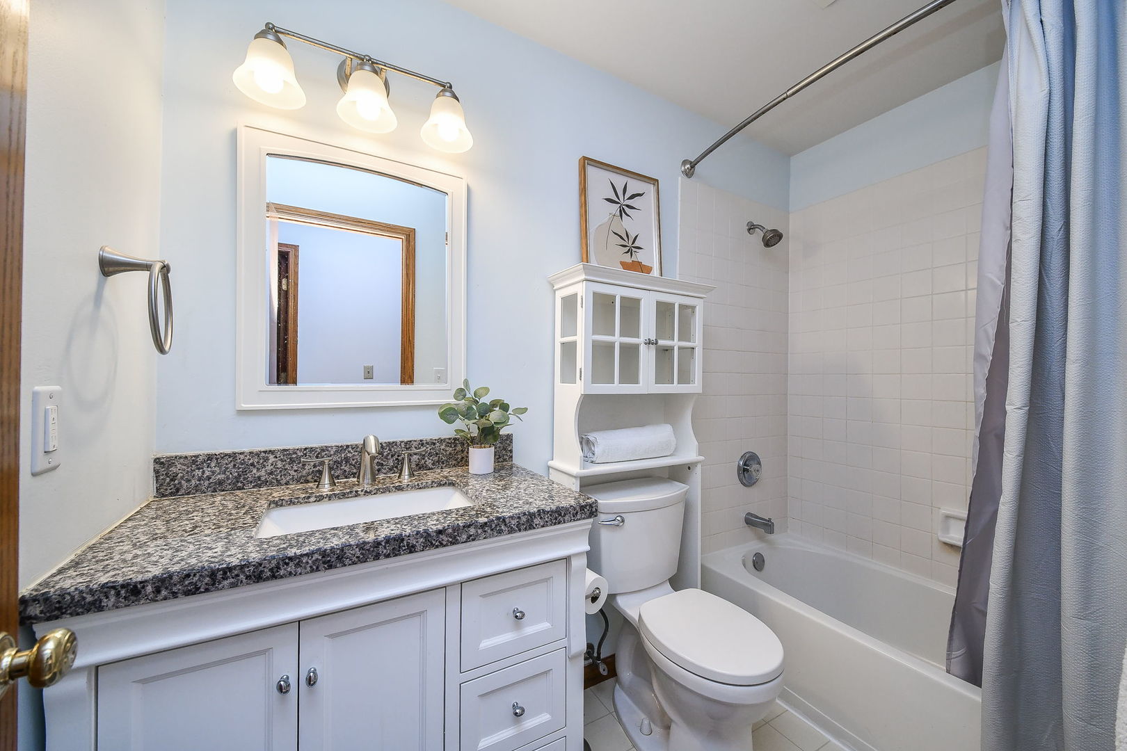 39W644 Harvey Square, Geneva, IL 60134