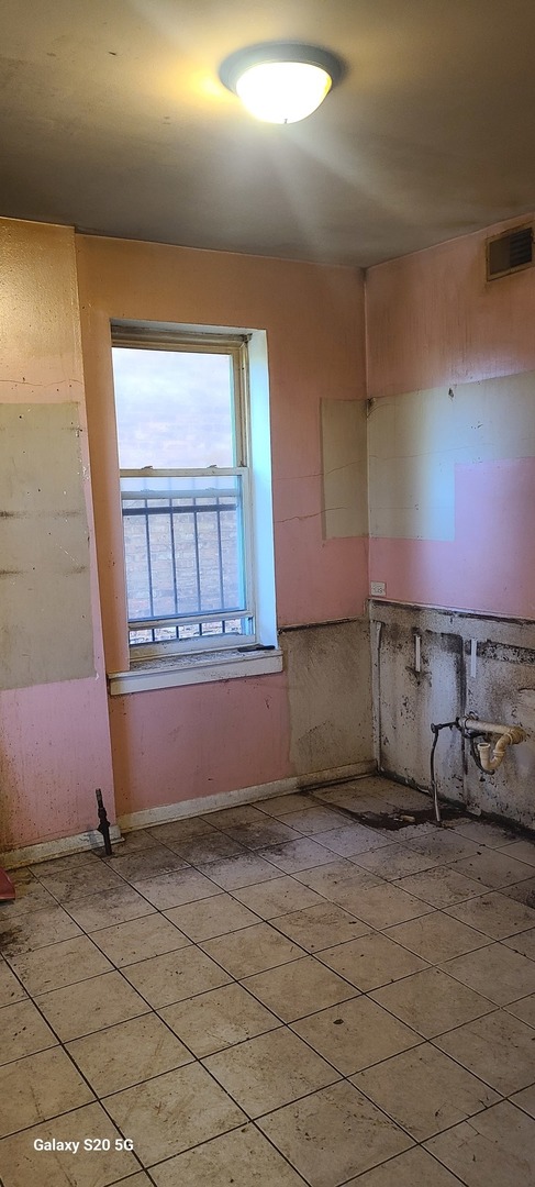 7625 S Sangamon Street, Chicago, IL 60620