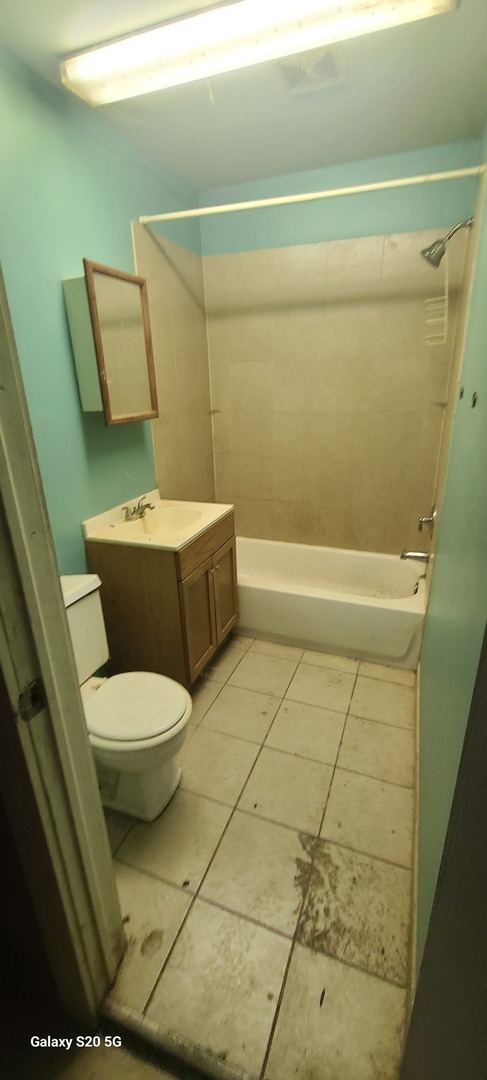 7625 S Sangamon Street, Chicago, IL 60620