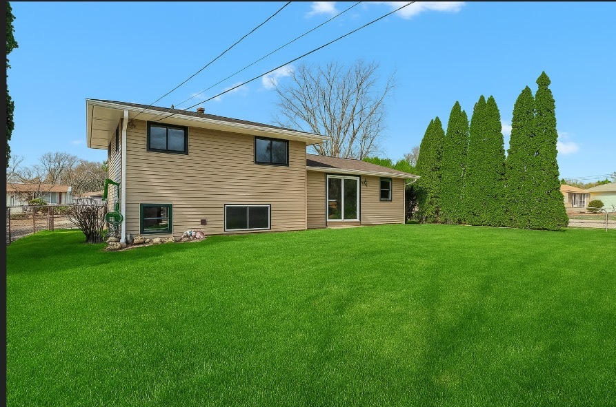 16779 92nd Avenue, Orland Hills, IL 60487