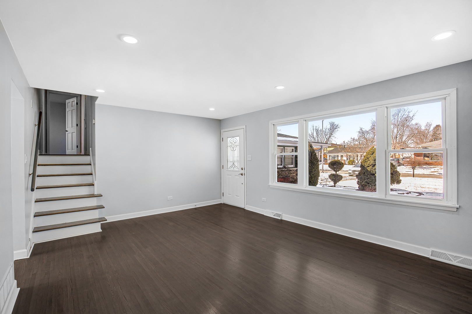 16779 92nd Avenue, Orland Hills, IL 60487