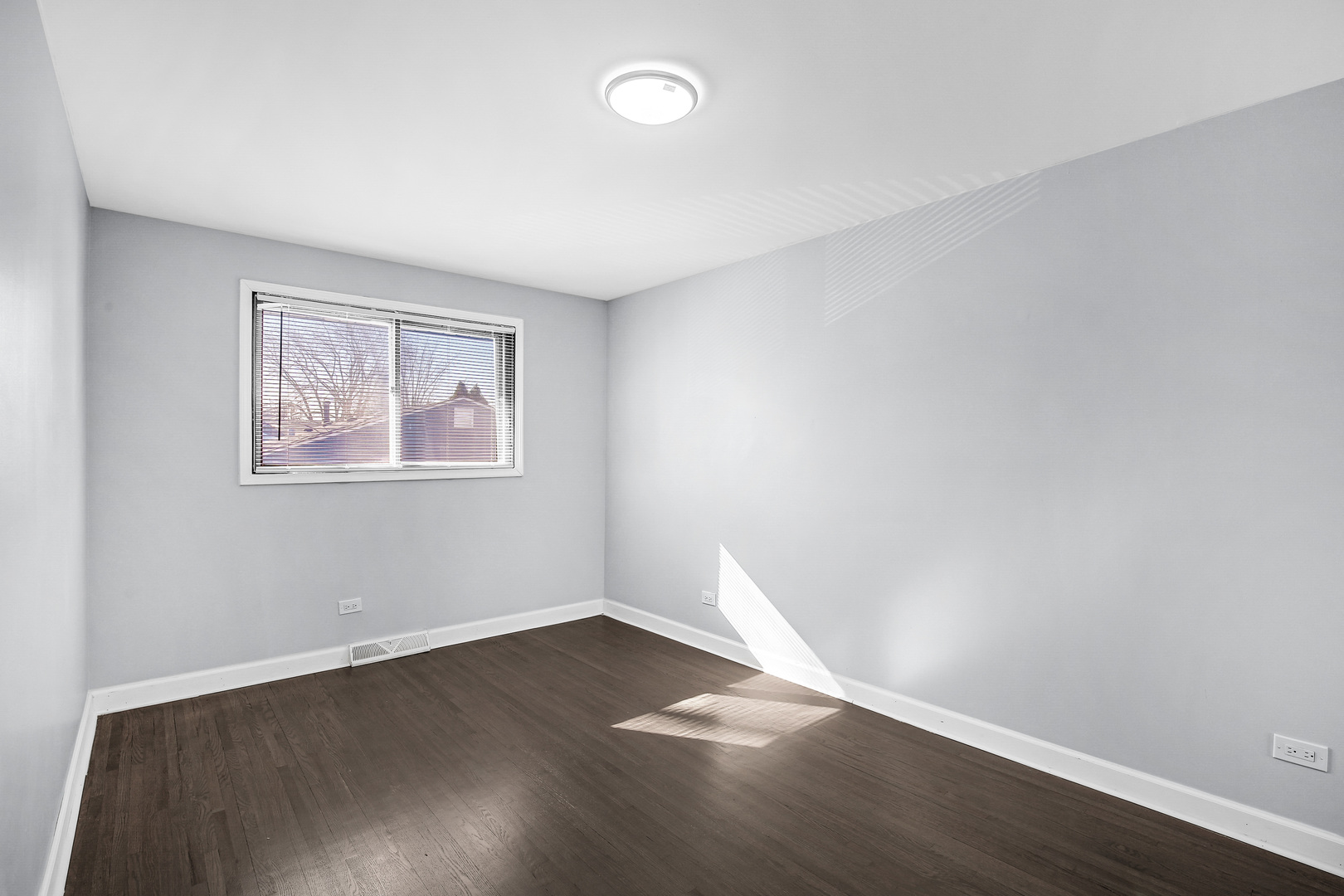 16779 92nd Avenue, Orland Hills, IL 60487