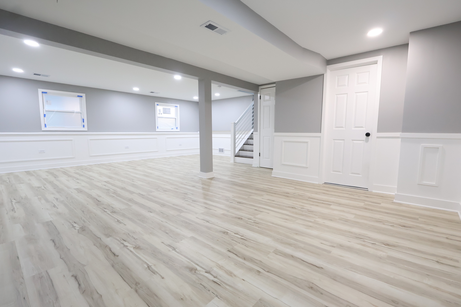 15742 E End Avenue, Dolton, IL 60419