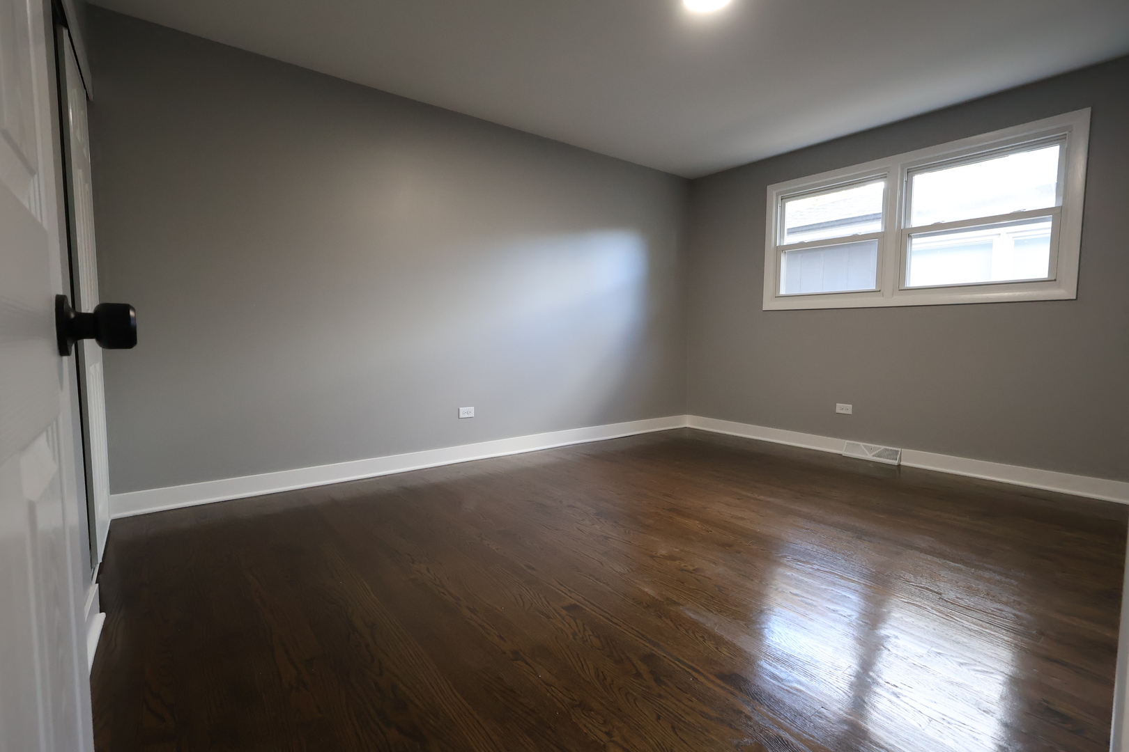 15742 E End Avenue, Dolton, IL 60419