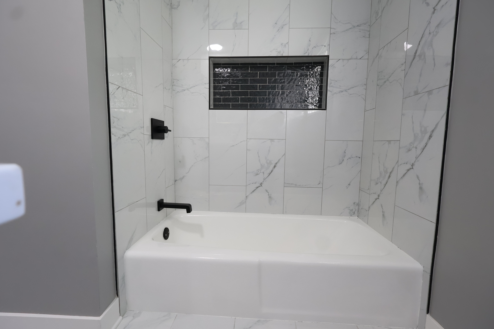 15742 E End Avenue, Dolton, IL 60419