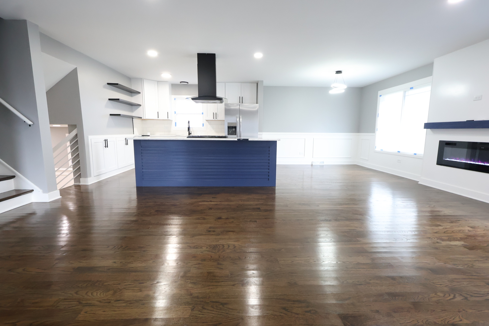 15742 E End Avenue, Dolton, IL 60419