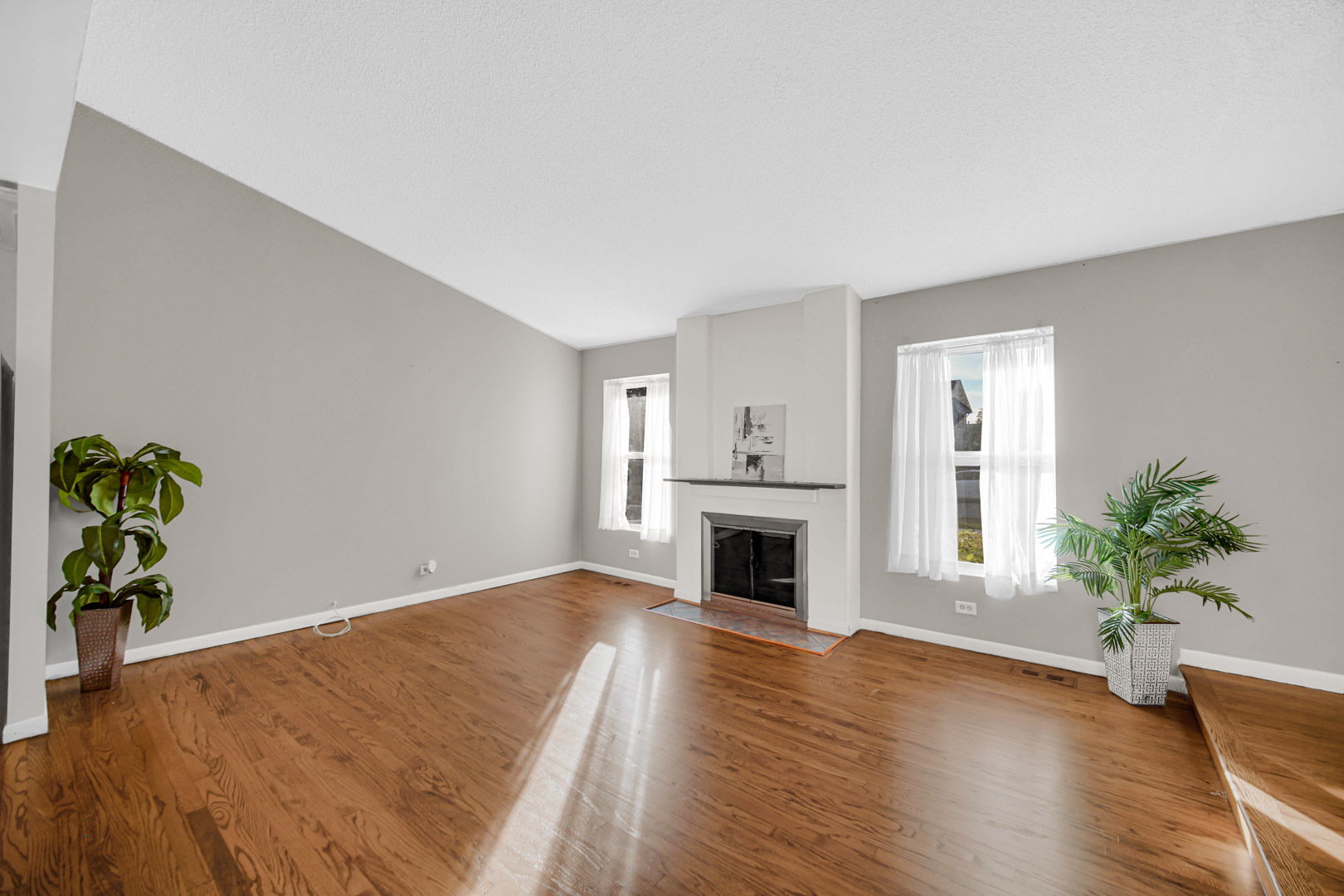 5763 Edison Circle, Hanover Park, IL 60133