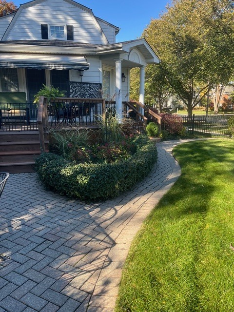 435 Elmore Street, Park Ridge, IL 60068