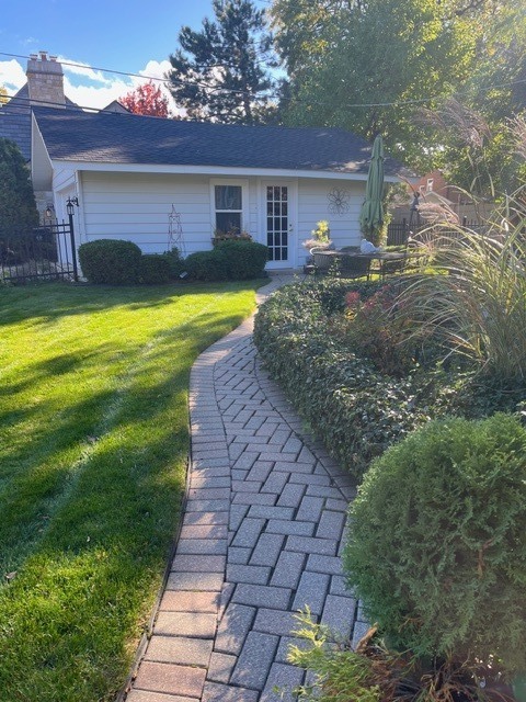 435 Elmore Street, Park Ridge, IL 60068