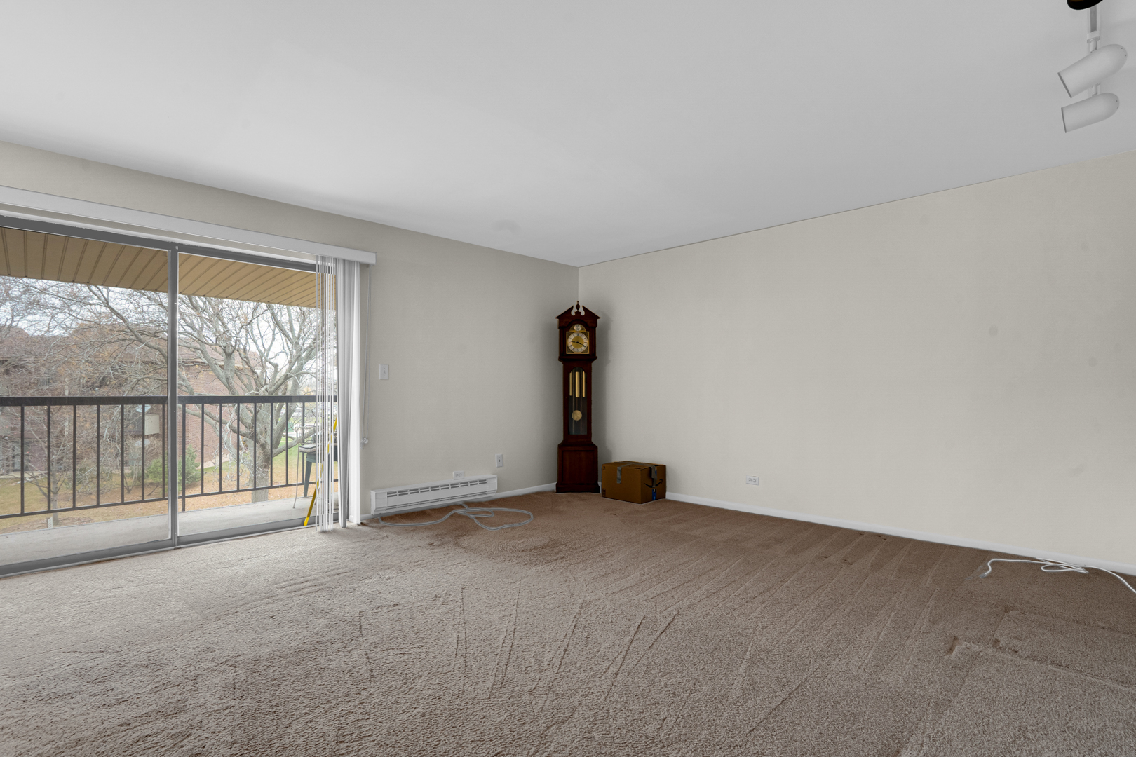 150 E Fountainview Lane #3B, Lombard, IL 60148