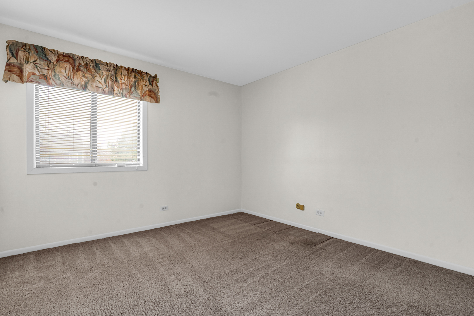 150 E Fountainview Lane #3B, Lombard, IL 60148