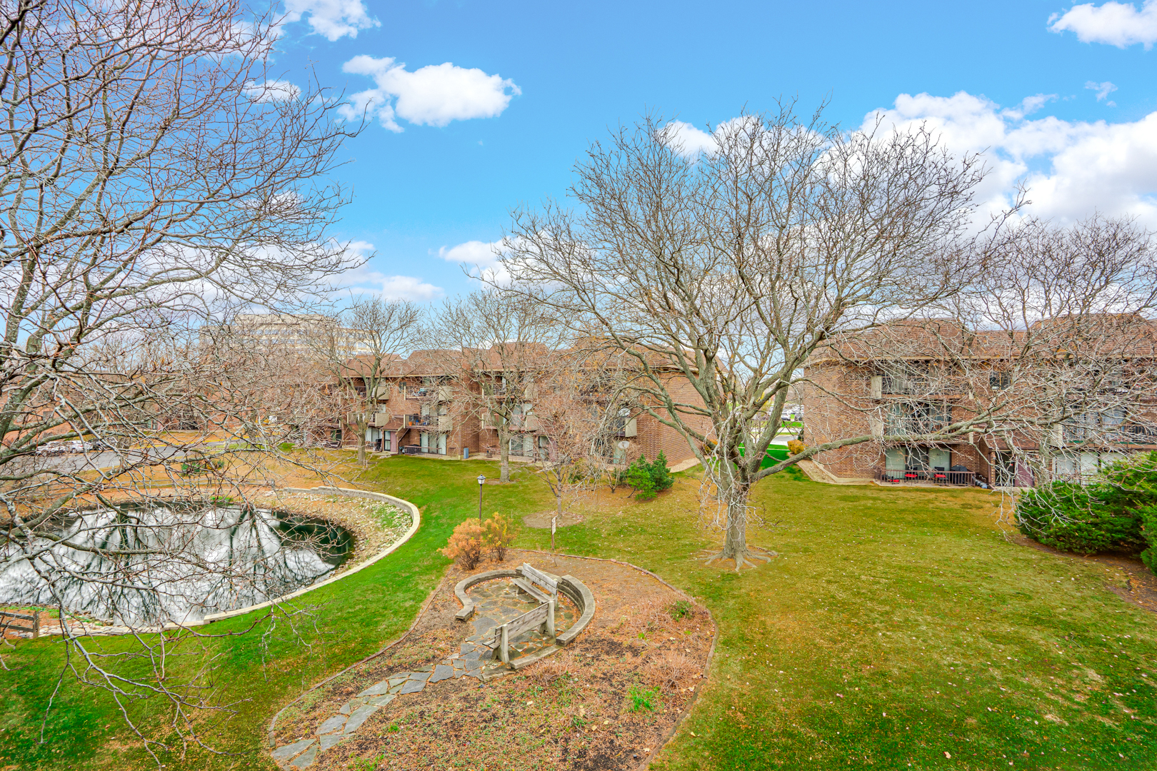 150 E Fountainview Lane #3B, Lombard, IL 60148