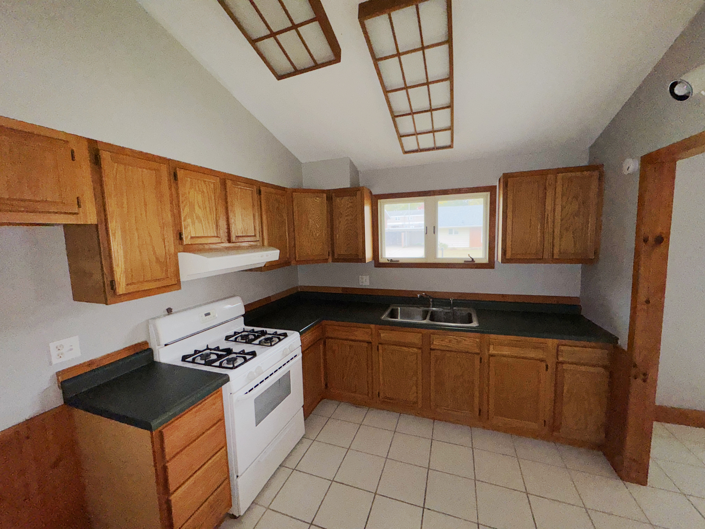 1612 Golfview Road, Rantoul, IL 61866