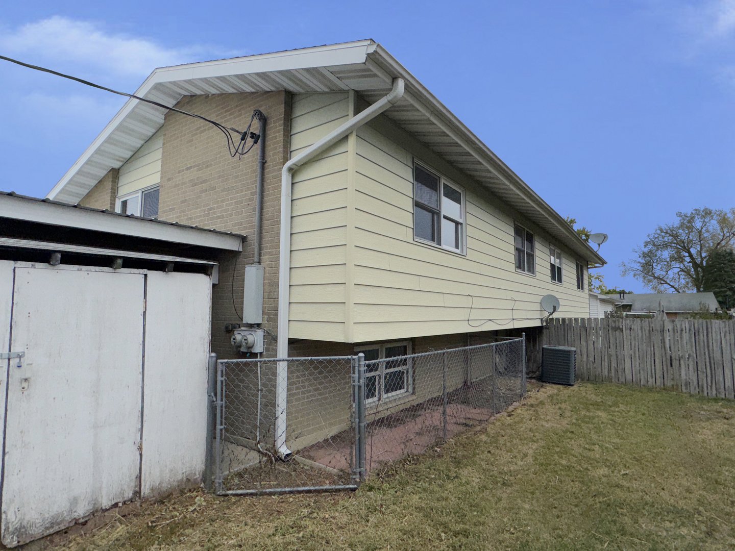 1612 Golfview Road, Rantoul, IL 61866