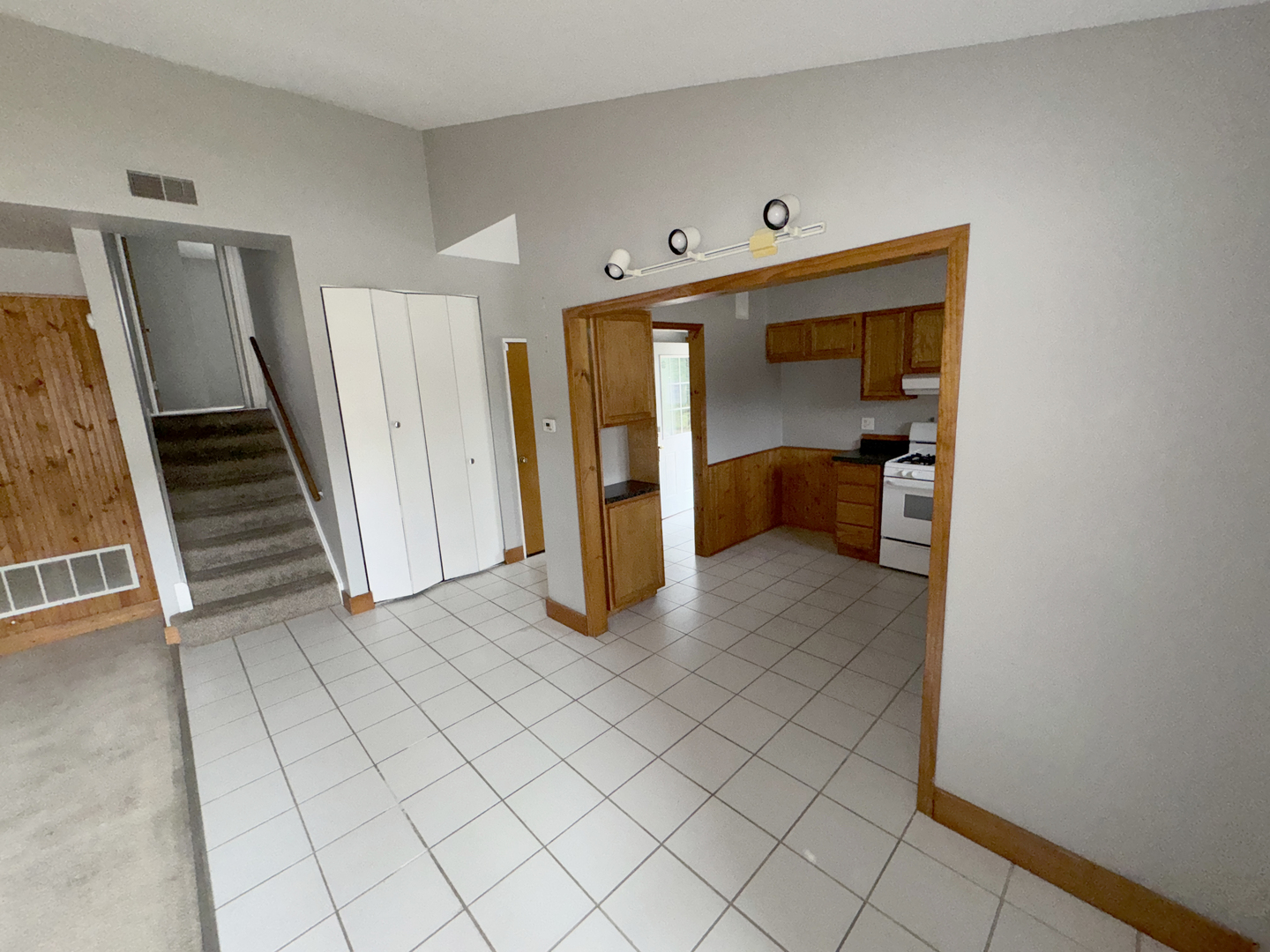 1612 Golfview Road, Rantoul, IL 61866