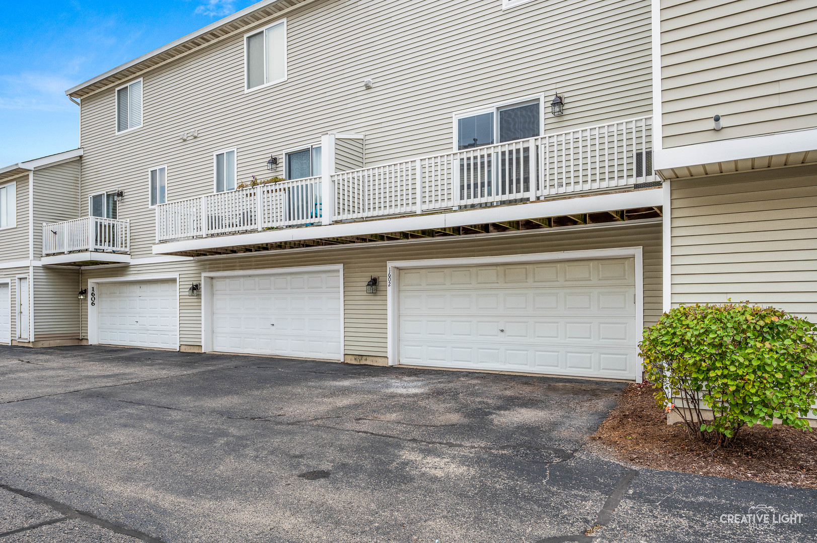 1602 Fieldstone Drive, Shorewood, IL 60404